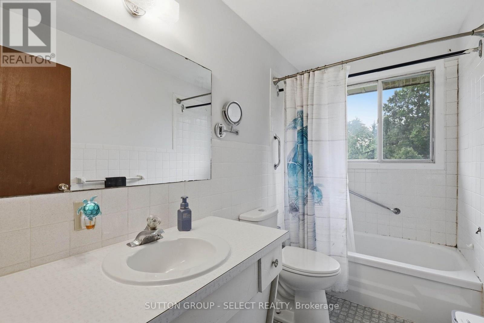 44 South Edgeware Road, St. Thomas, Ontario  N5P 2H4 - Photo 24 - X13748634