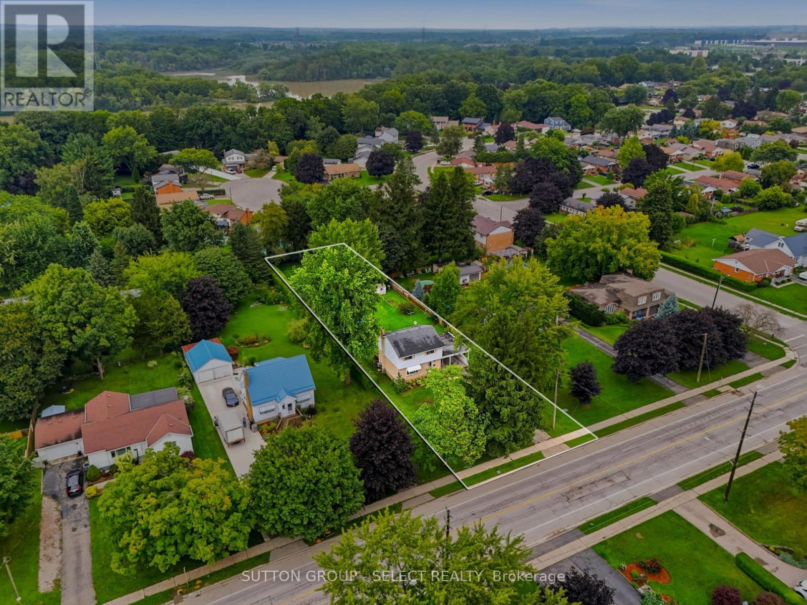 44 South Edgeware Road, St. Thomas, Ontario  N5P 2H4 - Photo 7 - X13748634
