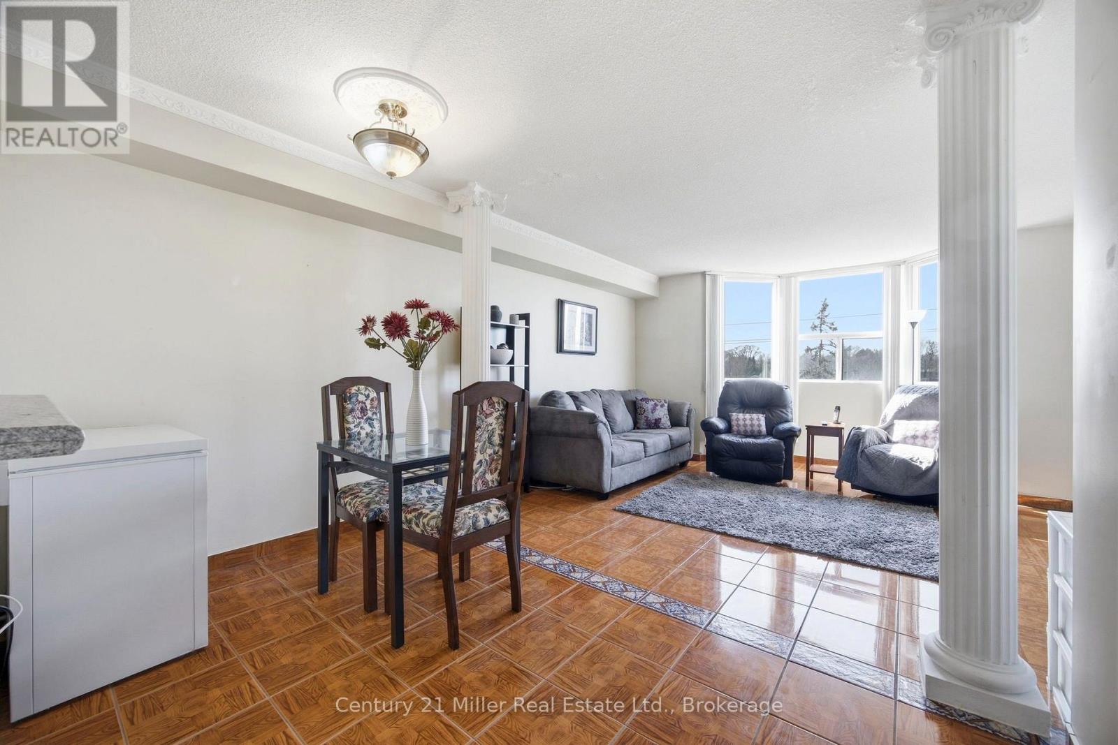 411 - 3845 Lake Shore Boulevard W, Toronto, Ontario  M8W 4Y3 - Photo 10 - W13748688