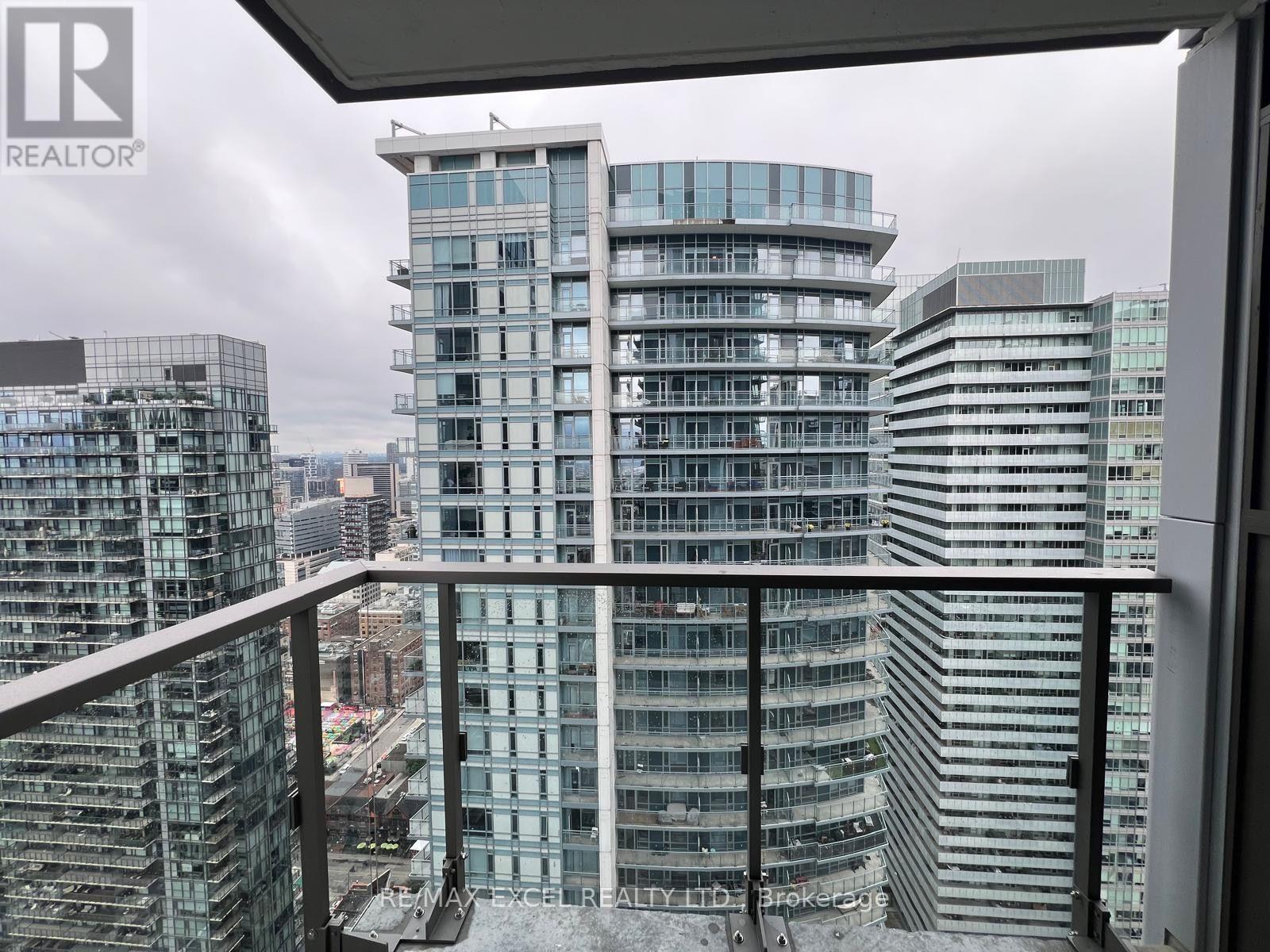 4305 - 8 Widmer Street, Toronto, Ontario  M5V 0W6 - Photo 12 - C13748650
