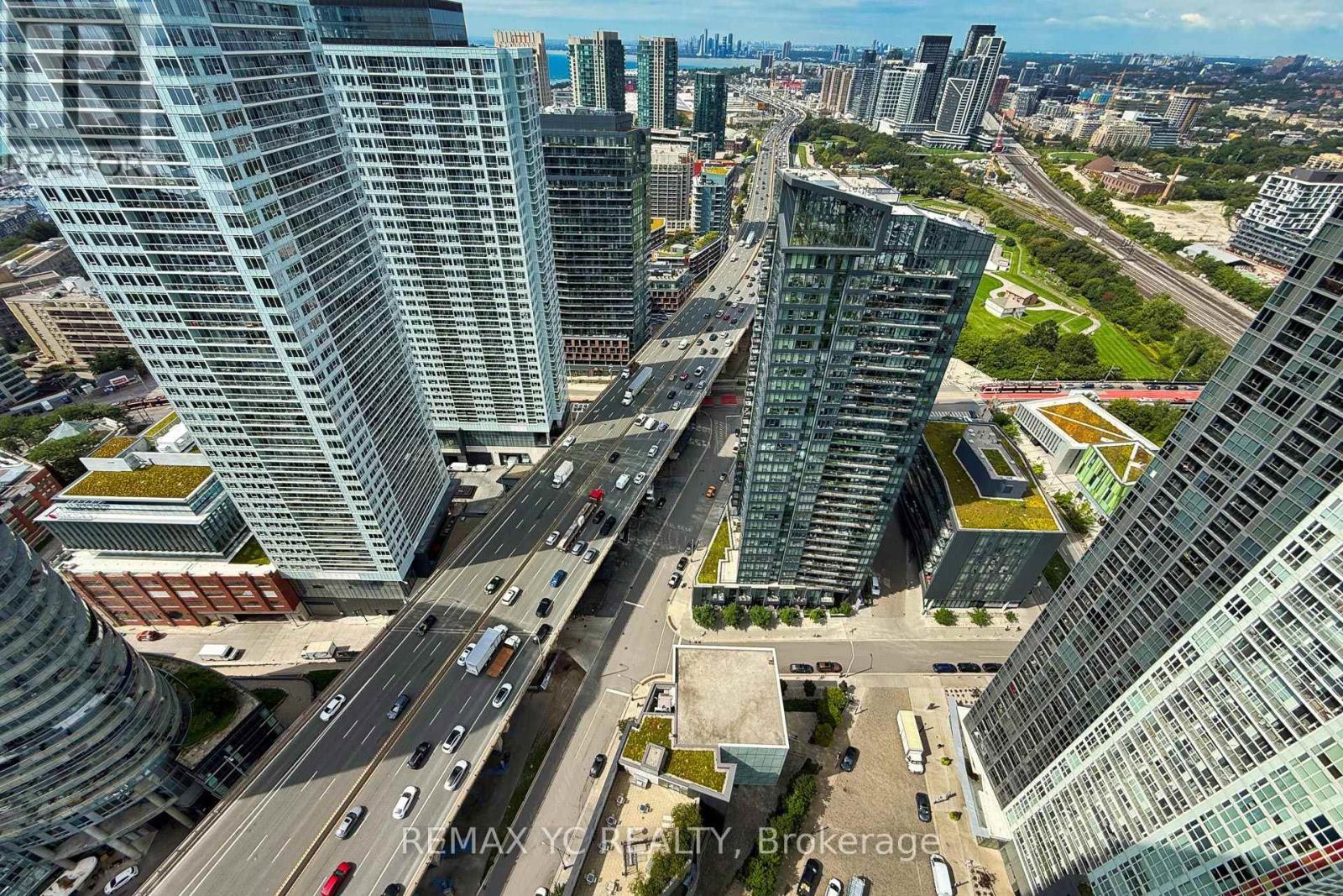 4611 - 75 Queens Wharf Road, Toronto, Ontario  M5V 0J8 - Photo 34 - C13748656