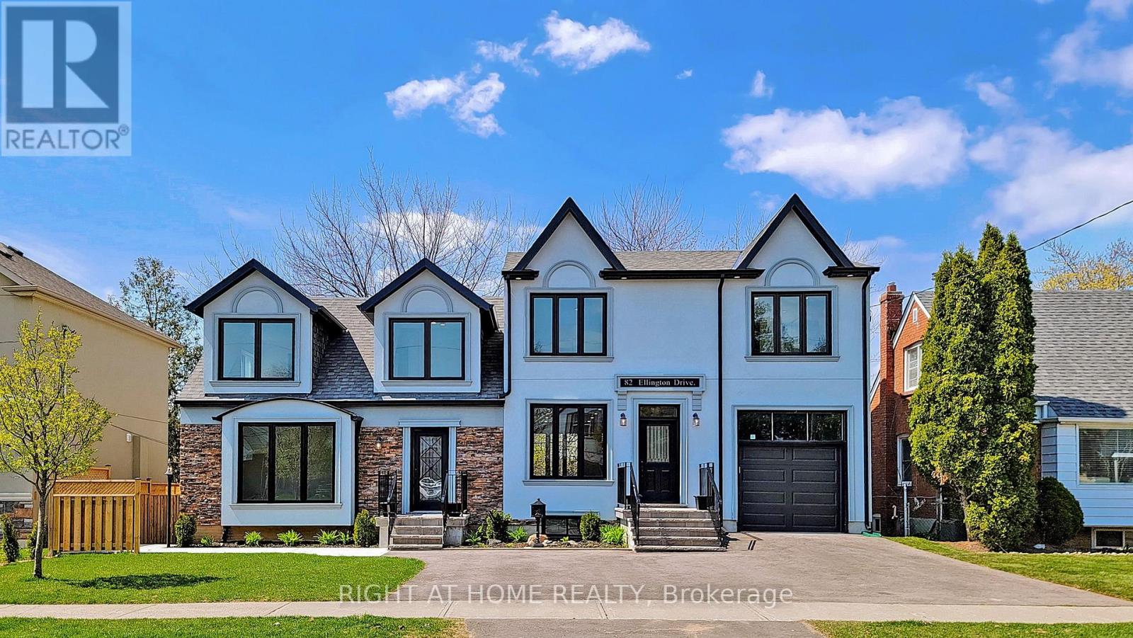 82 ELLINGTON DRIVE, Toronto, Ontario