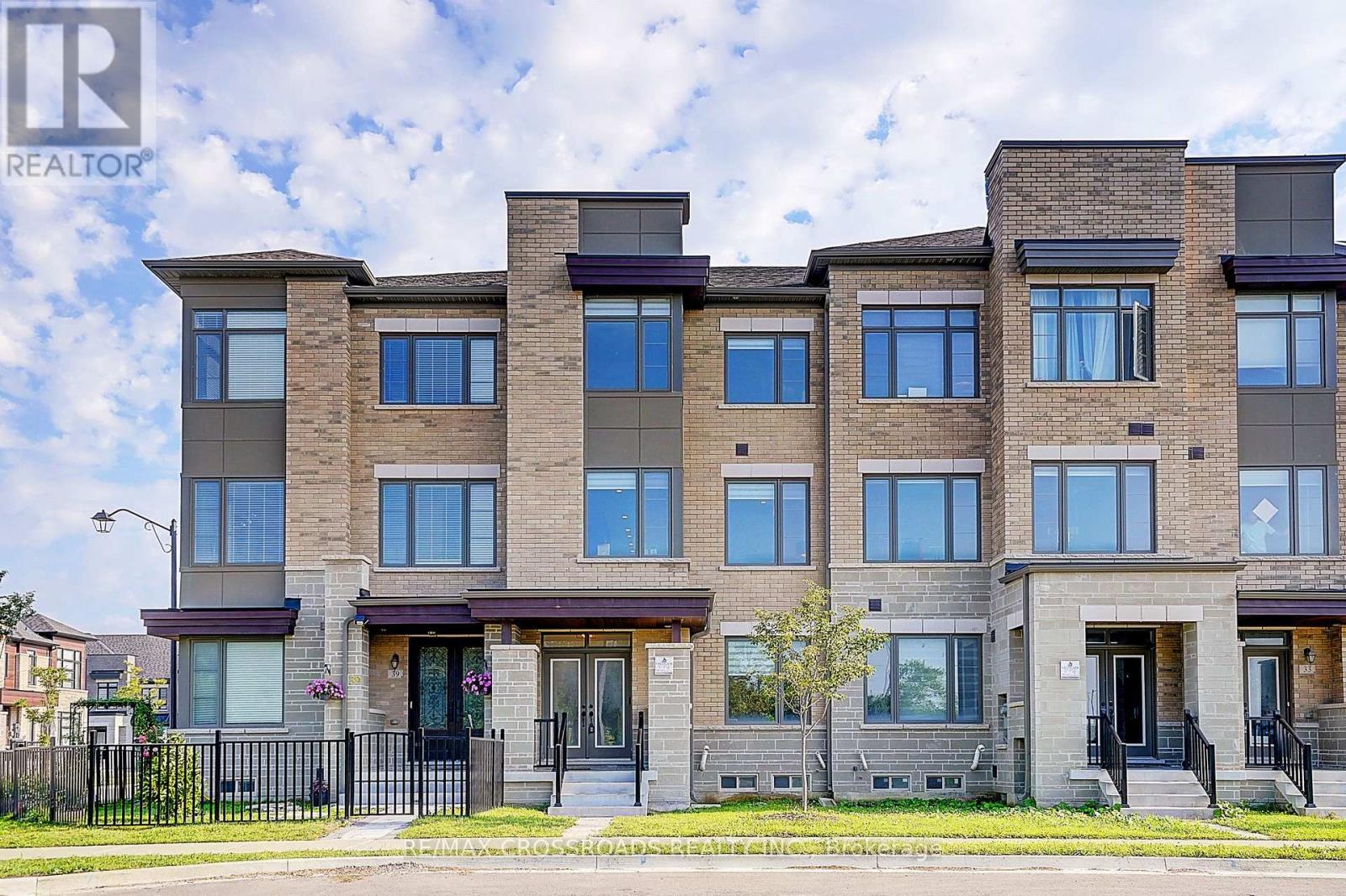 37 MCCAGUE AVENUE, Richmond Hill, Ontario