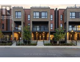 22 - 24 LYTHAM GREEN CIRCLE, Newmarket, Ontario