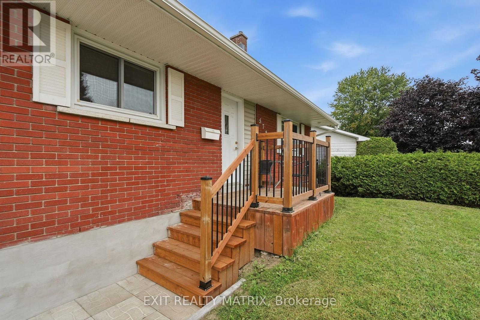 578 James Street, Hawkesbury, Ontario K6A 1T9 - Photo 4 - X13748654