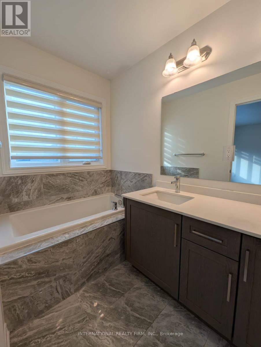 132 Laing Drive, Whitby, Ontario L1P 0N5 - Photo 12 - E13608378