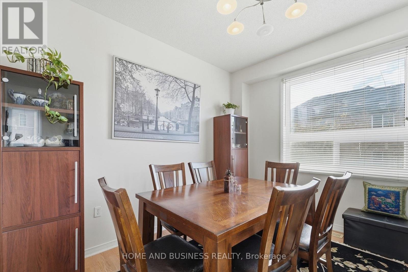 154 - 7155 Magistrate Terrace, Mississauga, Ontario L5W 1Y9 - Photo 10 - W13716806