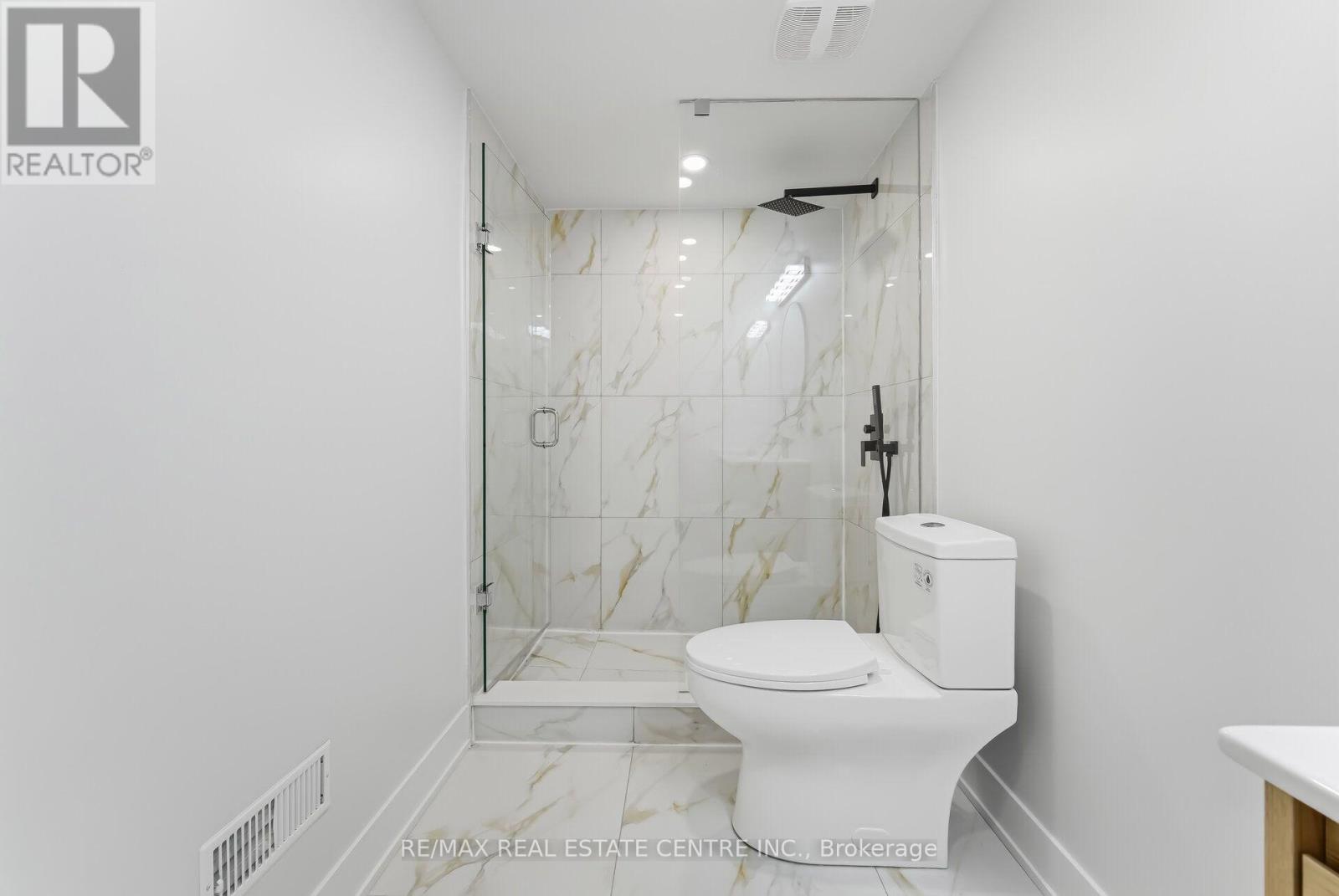 Basement - 11 Bentley Drive, Toronto, Ontario  M8Z 3L9 - Photo 23 - W13748614