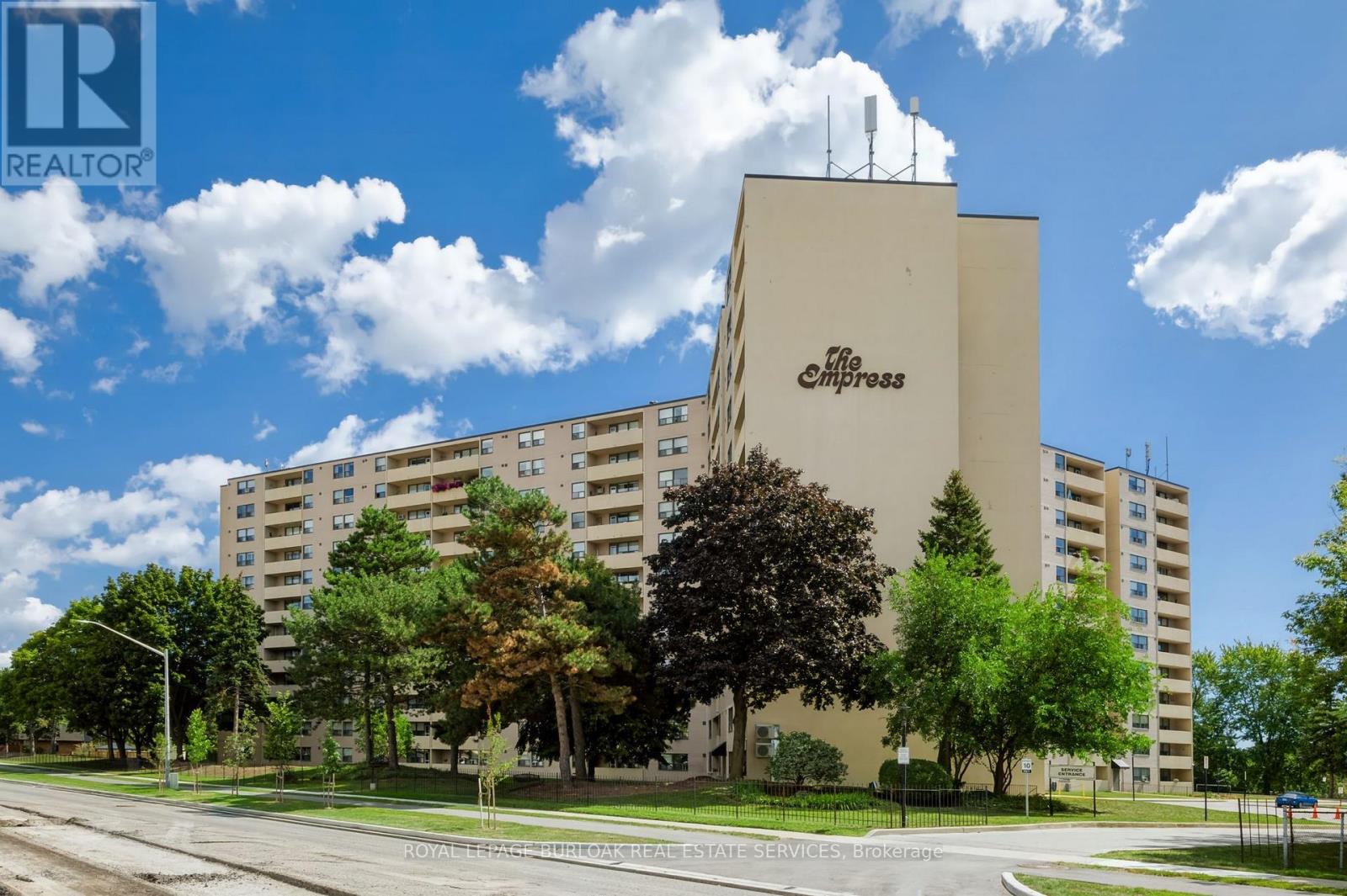 1217 - 700 Dynes Road, Burlington, Ontario  L7N 3M2 - Photo 2 - W13748664