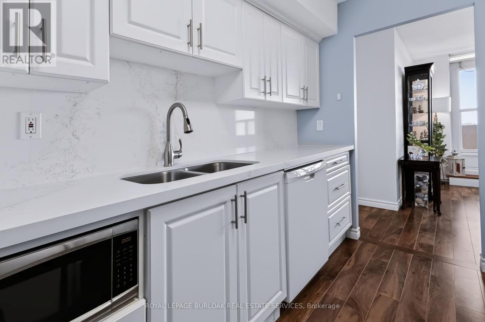 1217 - 700 Dynes Road, Burlington, Ontario  L7N 3M2 - Photo 7 - W13748664