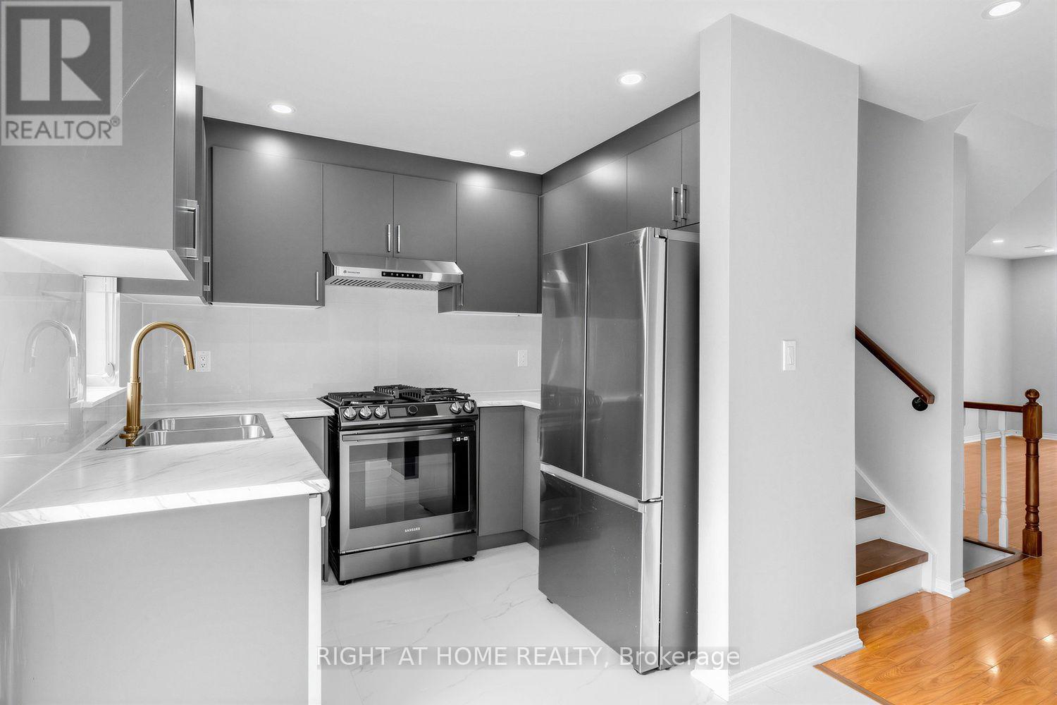 31 - 80 Strathaven Drive, Mississauga, Ontario  L5R 3V9 - Photo 12 - W13748670