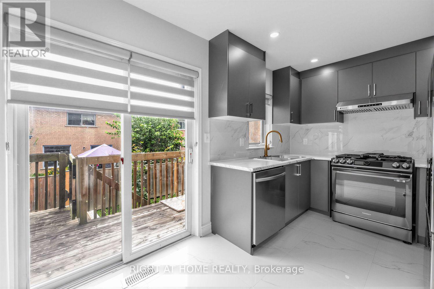 31 - 80 Strathaven Drive, Mississauga, Ontario  L5R 3V9 - Photo 9 - W13748670