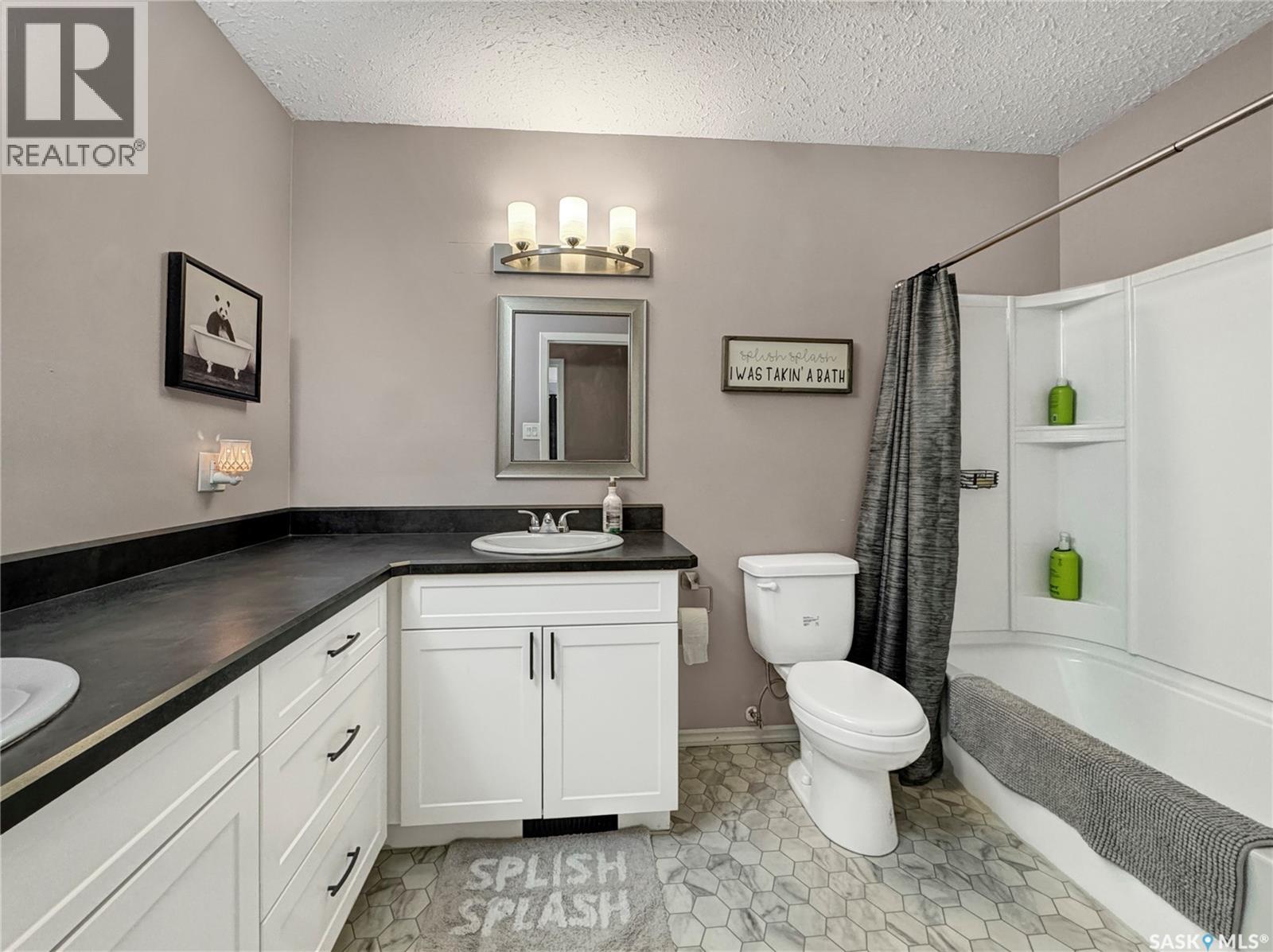 2061 95th Street, North Battleford, Saskatchewan  S9A 3C6 - Photo 17 - SK047500