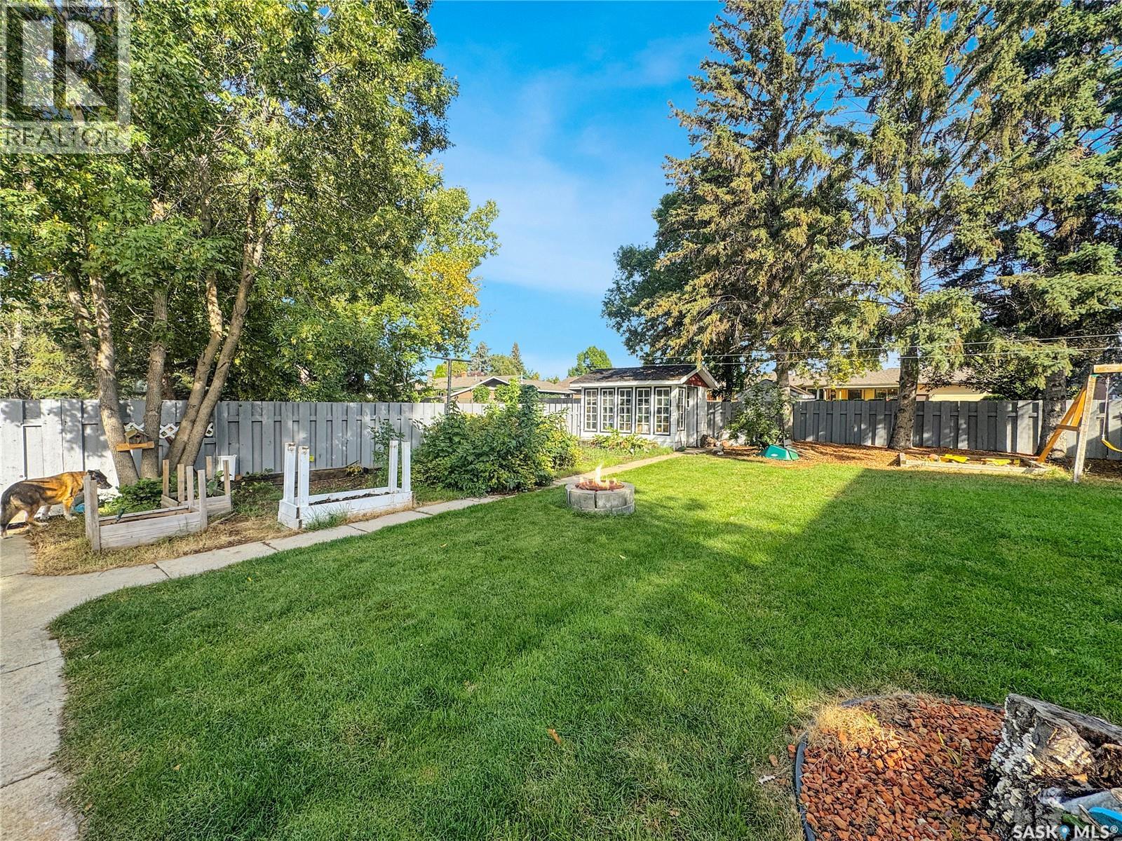 2061 95th Street, North Battleford, Saskatchewan  S9A 3C6 - Photo 26 - SK047500