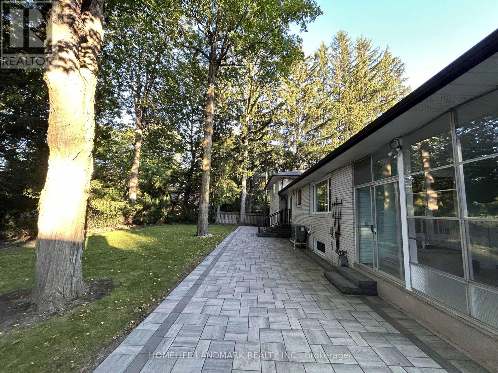 2410 Prince John Boulevard, Mississauga, Ontario  L5K 1S2 - Photo 14 - W13748602