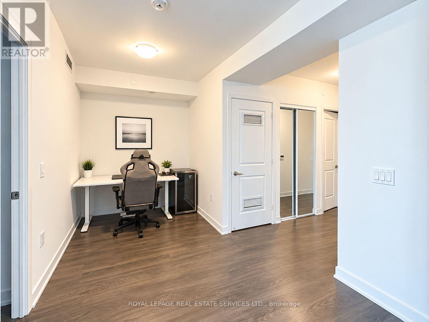 904 - 4675 Metcalfe Avenue S, Mississauga, Ontario  L5M 0Z8 - Photo 4 - W13748414