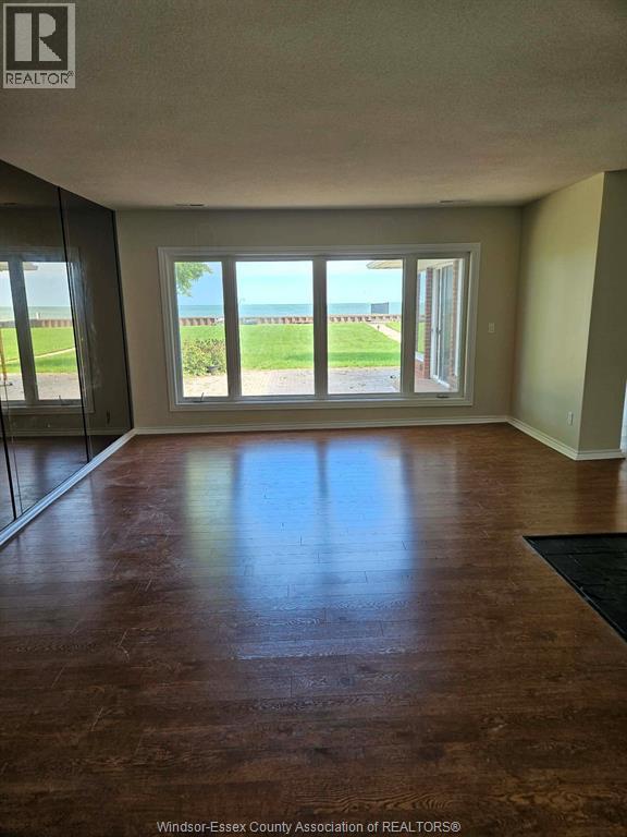 14022 Riverside Drive East, Tecumseh, Ontario  N8N 1B6 - Photo 3 - 26021404