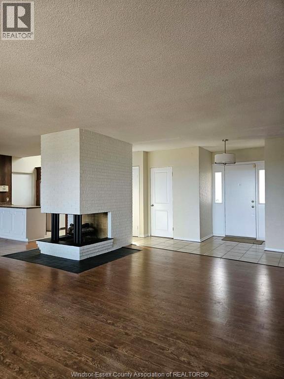 14022 Riverside Drive East, Tecumseh, Ontario  N8N 1B6 - Photo 4 - 26021404