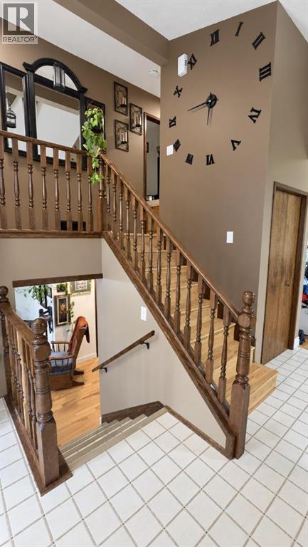 25 Valley Crescent, Lacombe, Alberta  T4S 1L1 - Photo 5 - A2342784