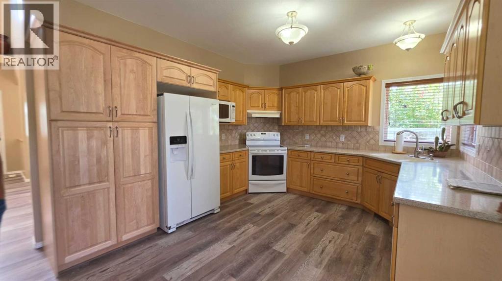 3614 63 Avenue Close, Lloydminster, Alberta  T9V 2W1 - Photo 5 - A2342606
