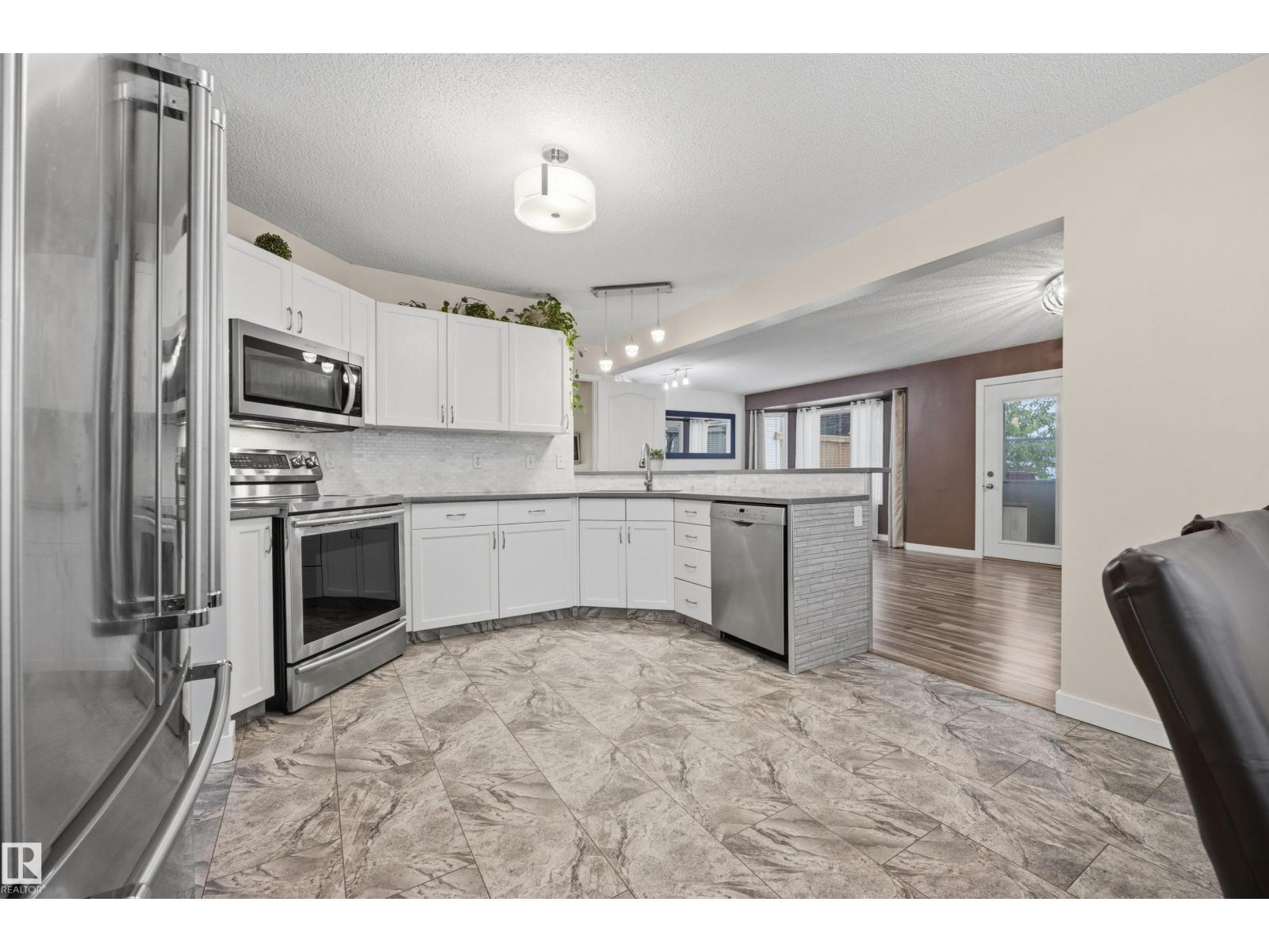 6910 158a Av NW, Edmonton, Alberta  T5Z 3A5 - Photo 17 - E4507185