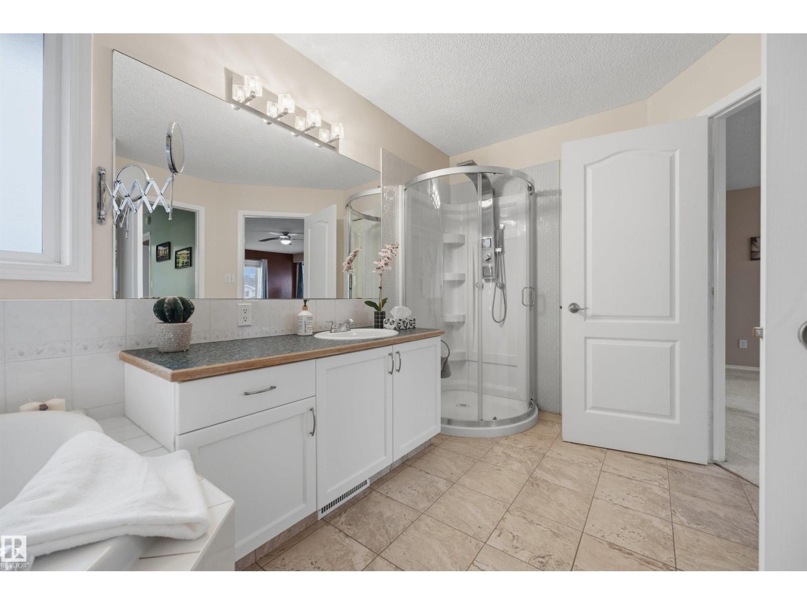 6910 158a Av NW, Edmonton, Alberta  T5Z 3A5 - Photo 36 - E4507185