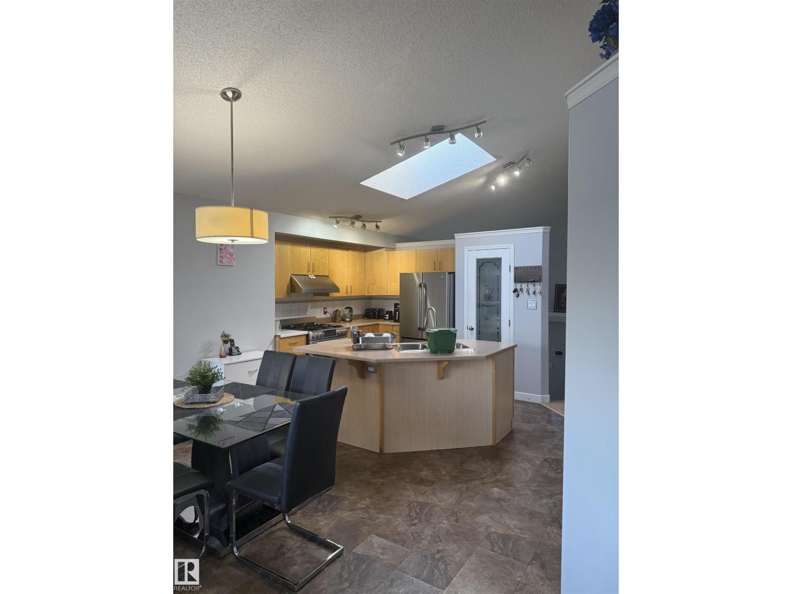 124 Ward Crescent NW NW, Edmonton, Alberta  T6T 1M6 - Photo 4 - E4507281