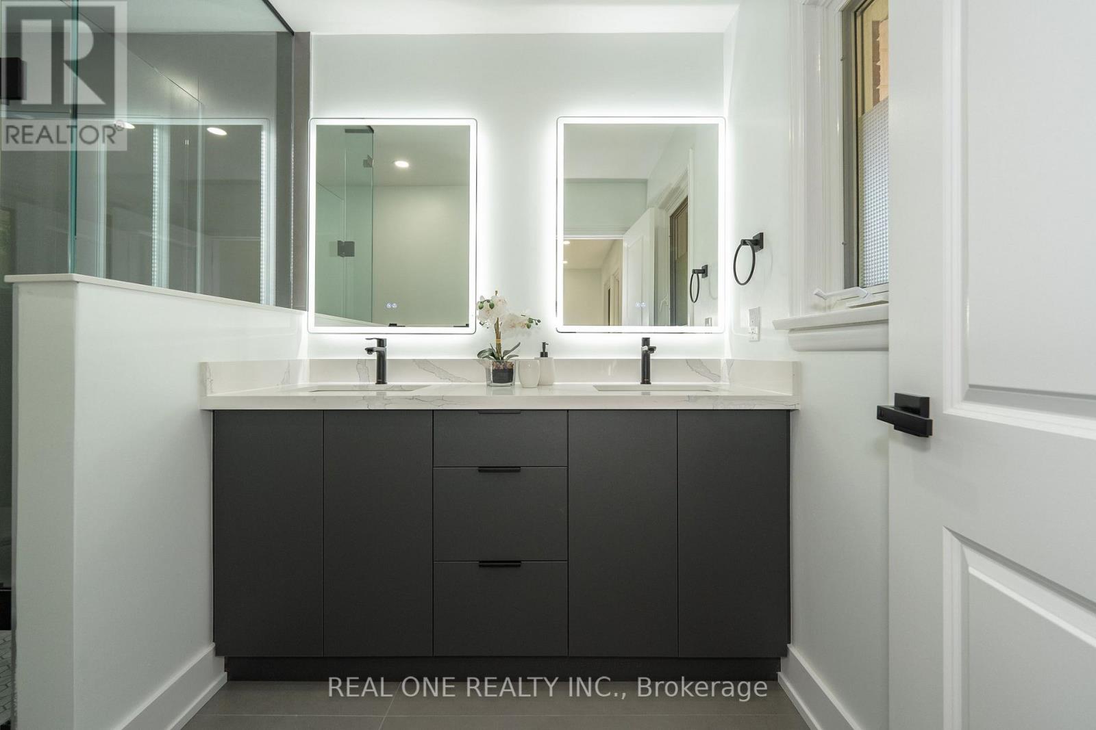 4206 19th Avenue, Markham, Ontario  L6C 1M2 - Photo 10 - N13748734