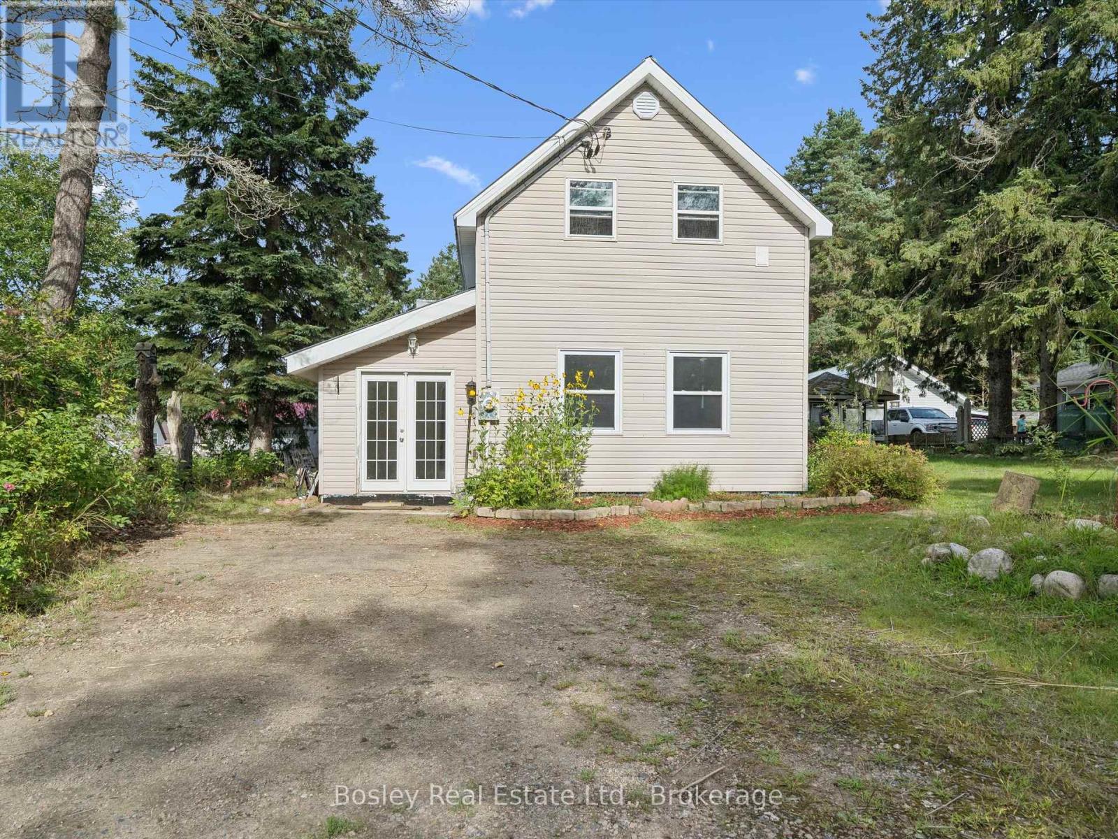 45 GEORGE STREET, McMurrich/Monteith, Ontario