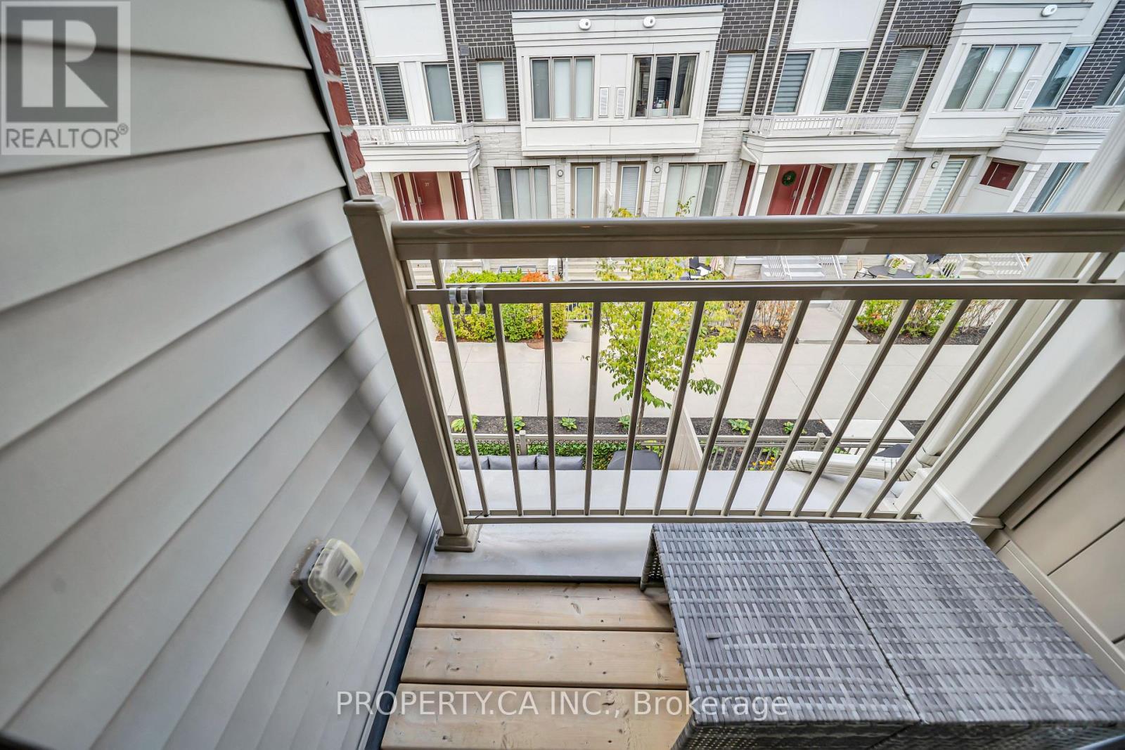 7 - 135 Long Branch Avenue, Toronto, Ontario  M8W 0A9 - Photo 24 - W13748736