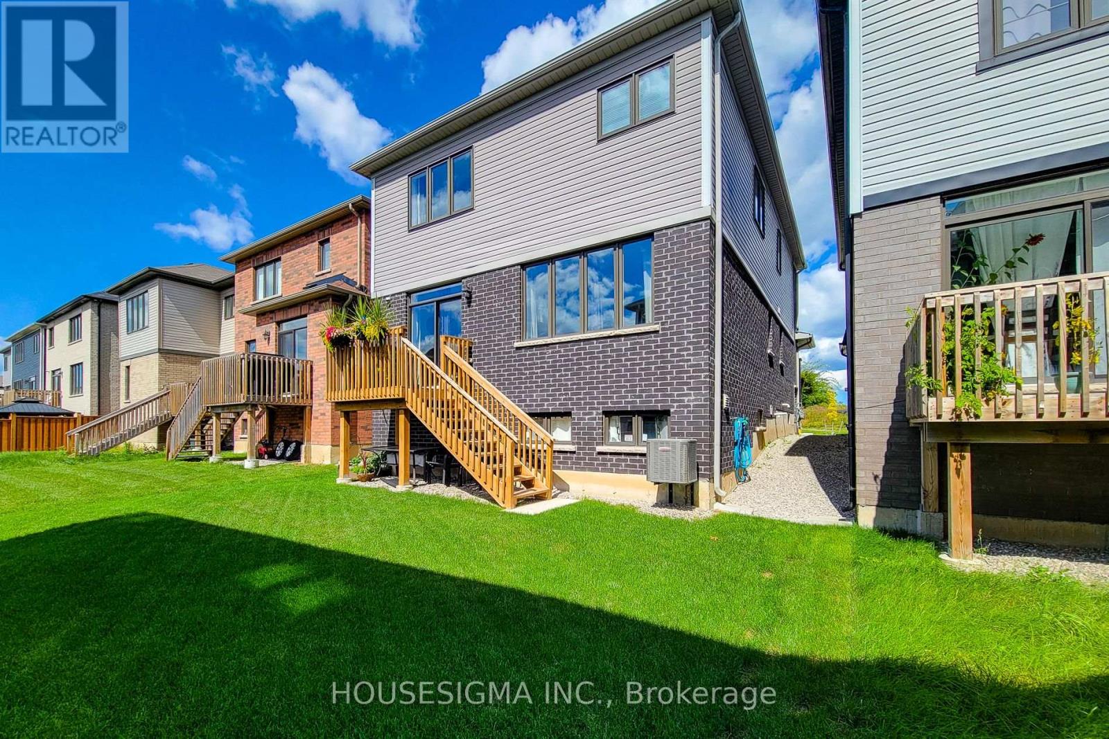92 Sundin Drive, Haldimand, Ontario  N3W 0H3 - Photo 42 - X13748732