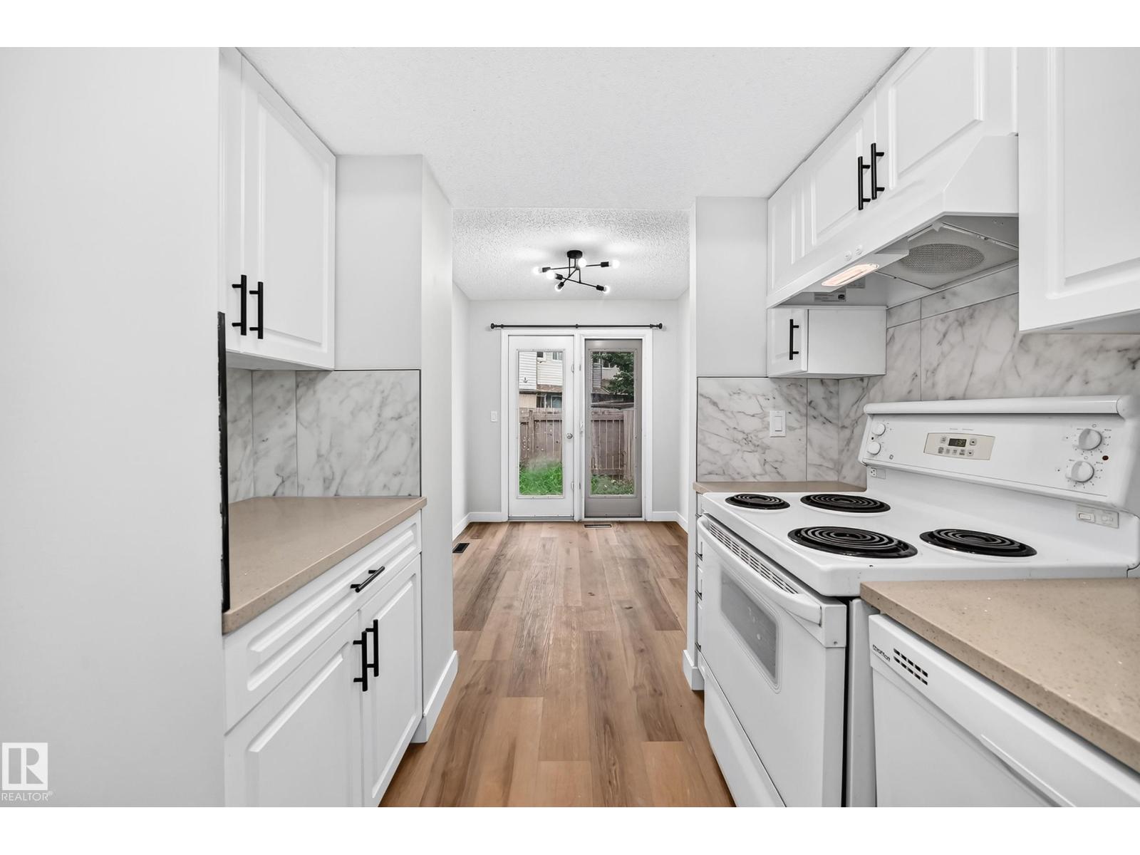 Unknown Address, , - Photo 10 - E4507300