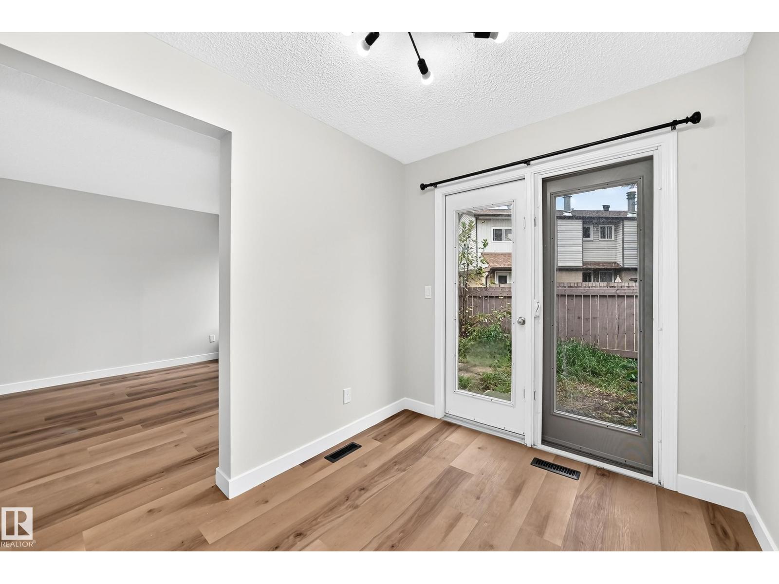 Unknown Address, , - Photo 13 - E4507300