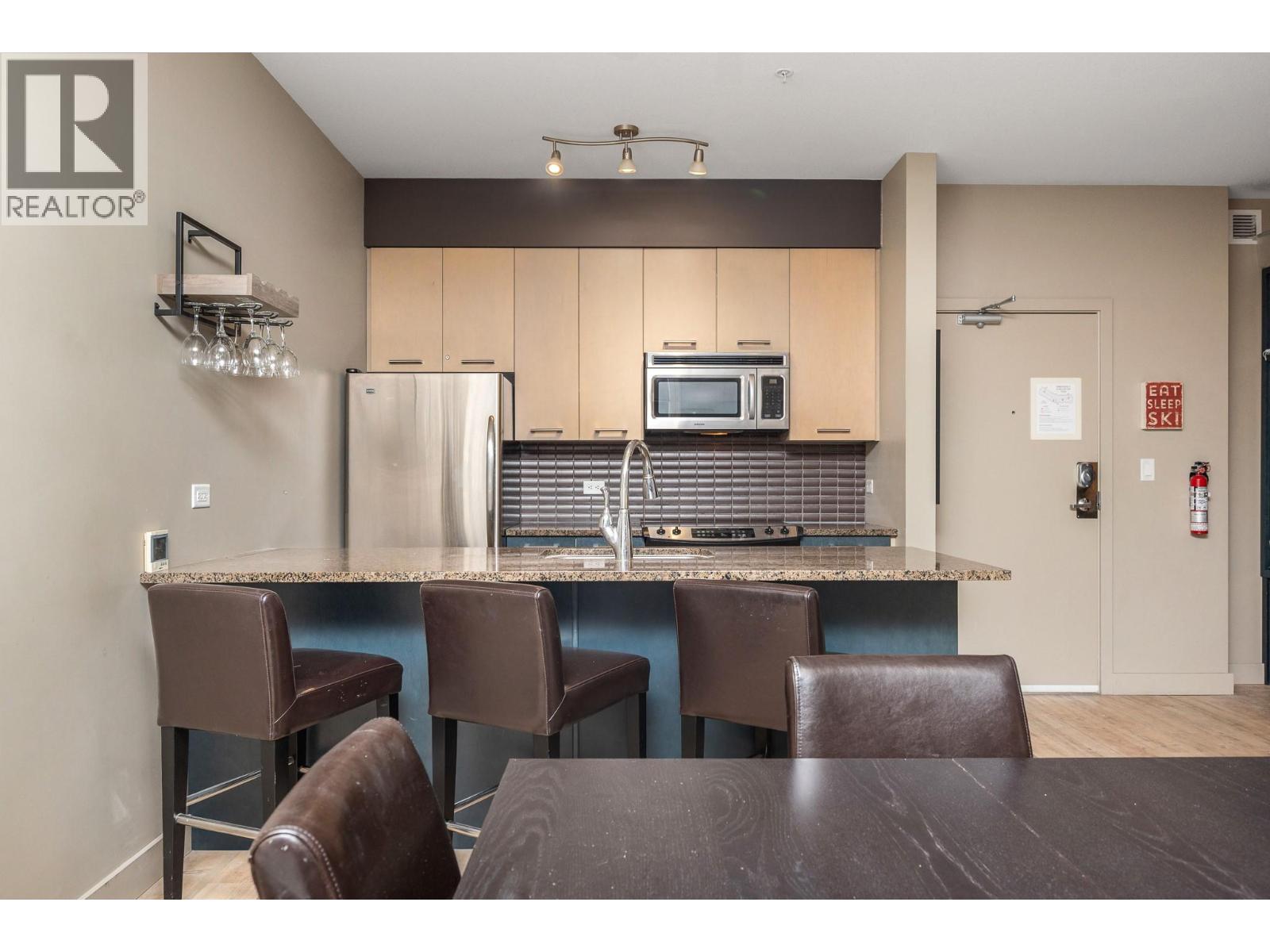 30 Monashee Road Unit# 208, Silver Star, British Columbia V1B 3M1 - Photo 6 - 10399828