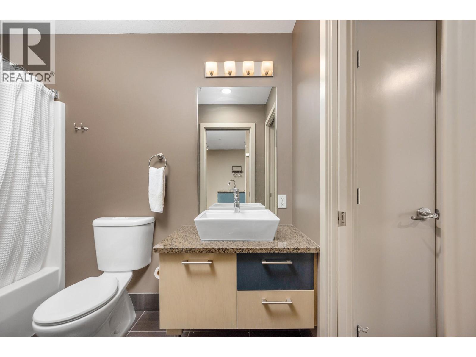 30 Monashee Road Unit# 208, Silver Star, British Columbia V1B 3M1 - Photo 15 - 10399828