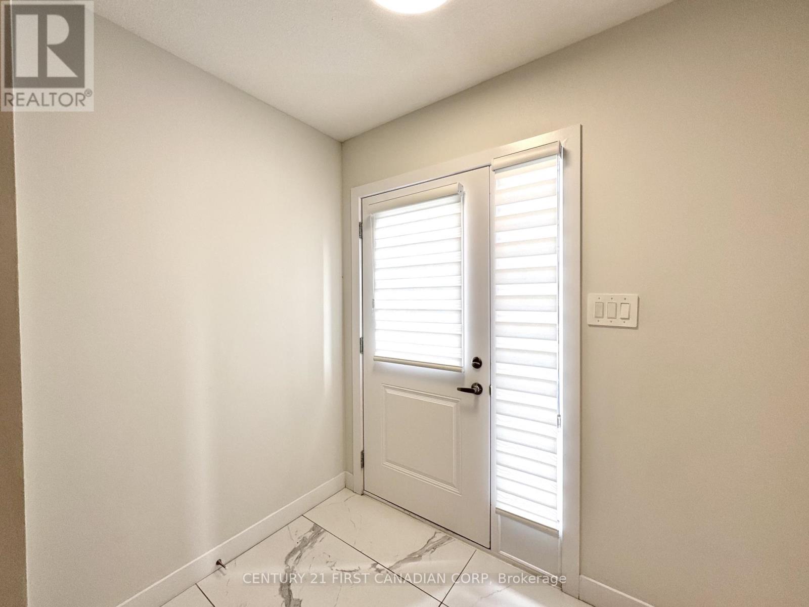29 - 349 Southdale Road E, London South, Ontario  N6E 1A2 - Photo 3 - X13748774