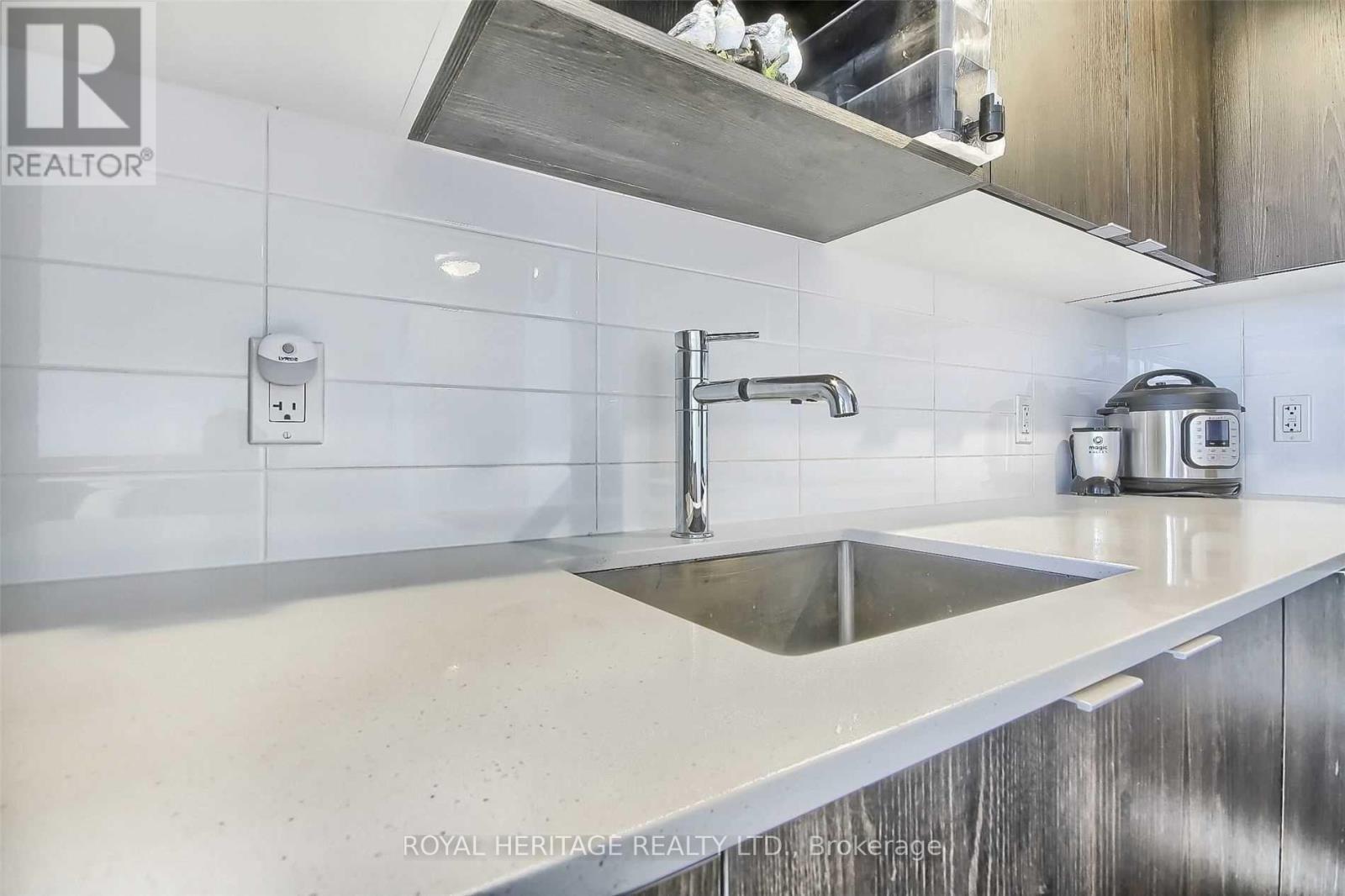 409 - 225 Village Green Square E, Toronto, Ontario  M1S 0N4 - Photo 10 - E13748834
