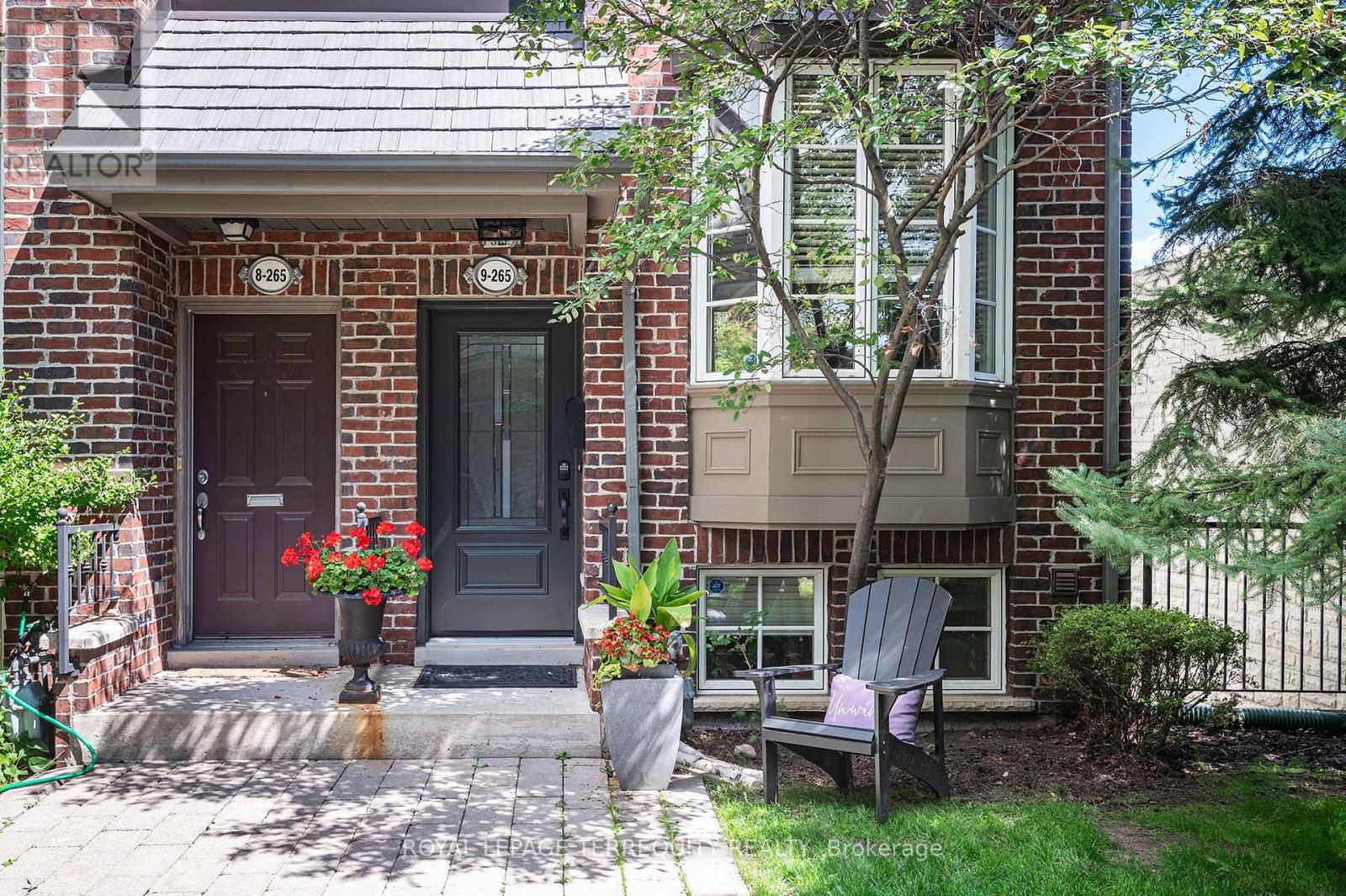 9 - 265 Van Dusen Boulevard, Toronto, Ontario  M8Z 3J2 - Photo 2 - W13748750