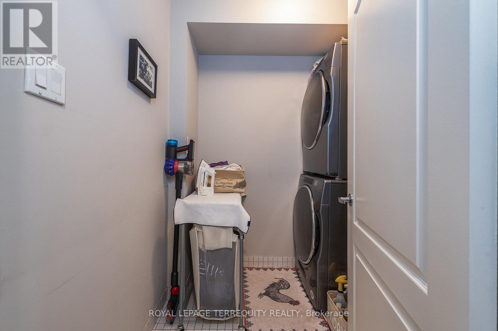 9 - 265 Van Dusen Boulevard, Toronto, Ontario  M8Z 3J2 - Photo 31 - W13748750
