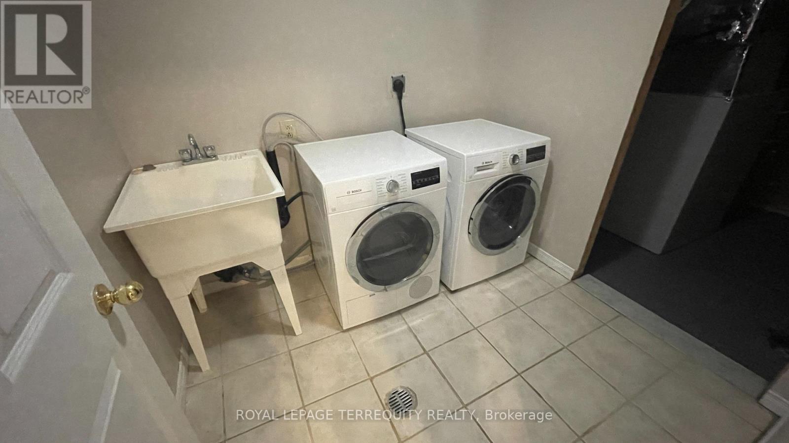 3151 Bracknell Crescent, Mississauga, Ontario  L5N 4W5 - Photo 25 - W13748794