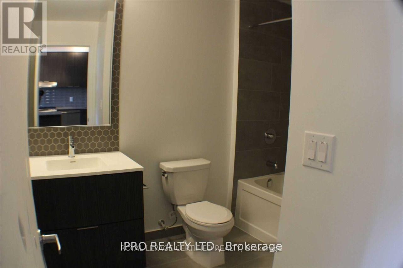 1008 - 2520 Eglinton Avenue W, Mississauga, Ontario  L5M 0Y4 - Photo 6 - W13748820