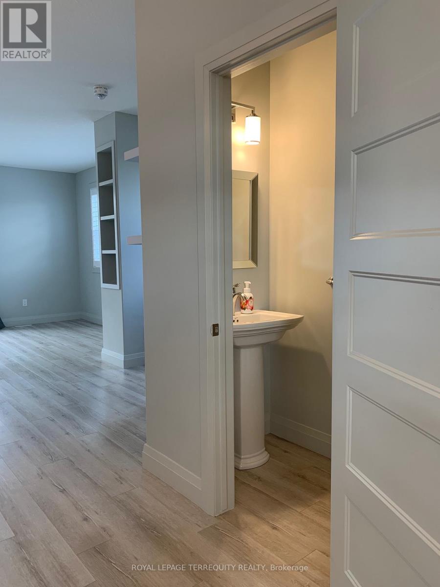 2 - 3025 Singleton Avenue, London South, Ontario  N6L 0E6 - Photo 5 - X13748768