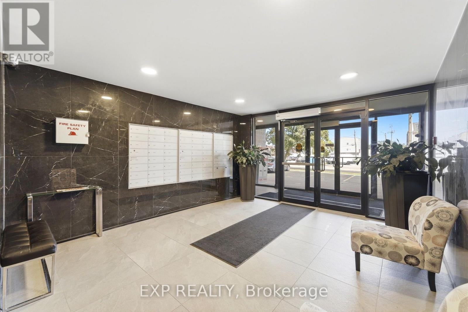 110 - 4422 Huron Street, Niagara Falls, Ontario  L2E 7C8 - Photo 11 - X13748796