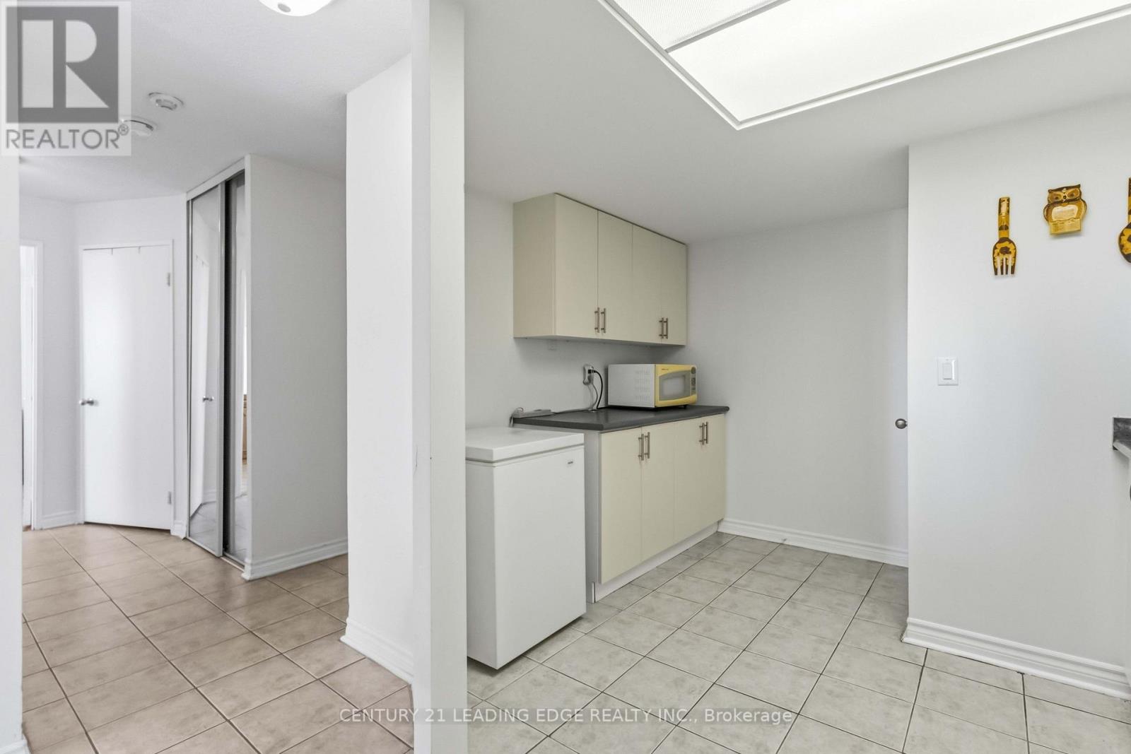 #804 - 2466 Eglinton Avenue E, Toronto, Ontario  M1K 5J8 - Photo 25 - E13746024