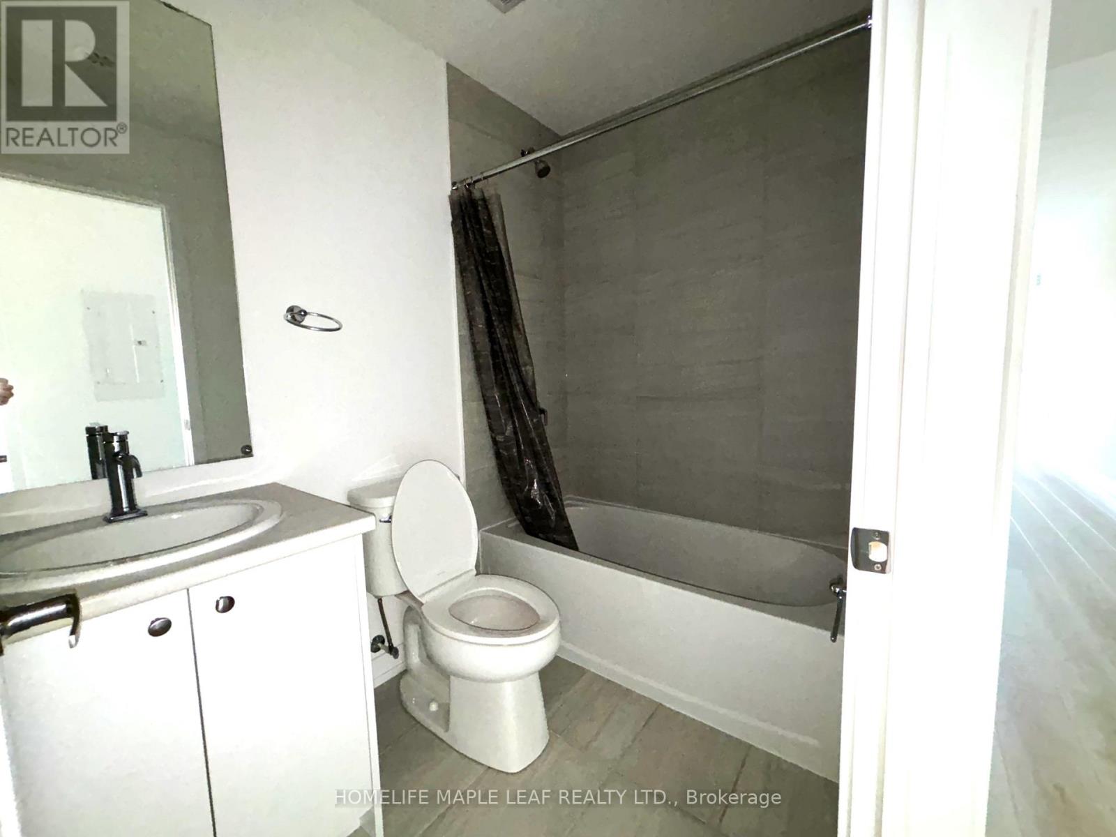 Q7 - 25 Palace Street, Kitchener, Ontario  N2E 0L2 - Photo 13 - X13743182