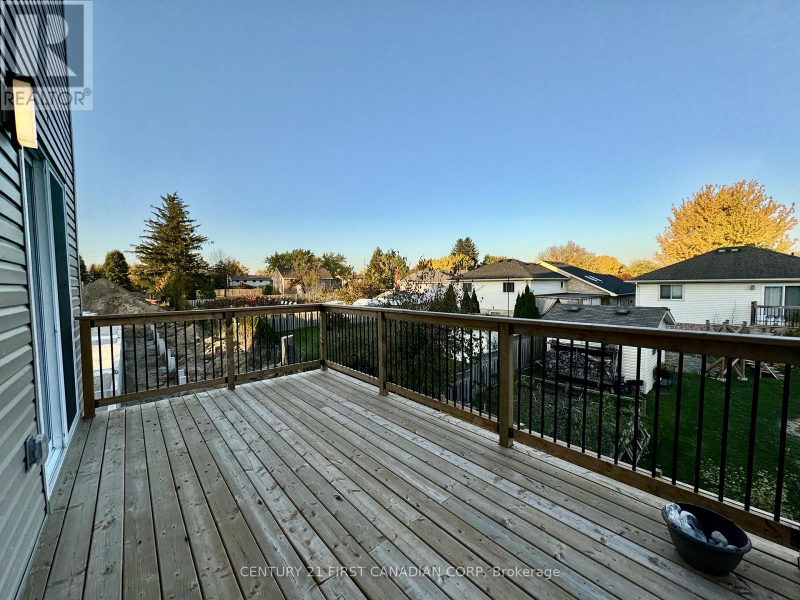 24 - 349 Southdale Road E, London South, Ontario  N6E 1A2 - Photo 18 - X13748874