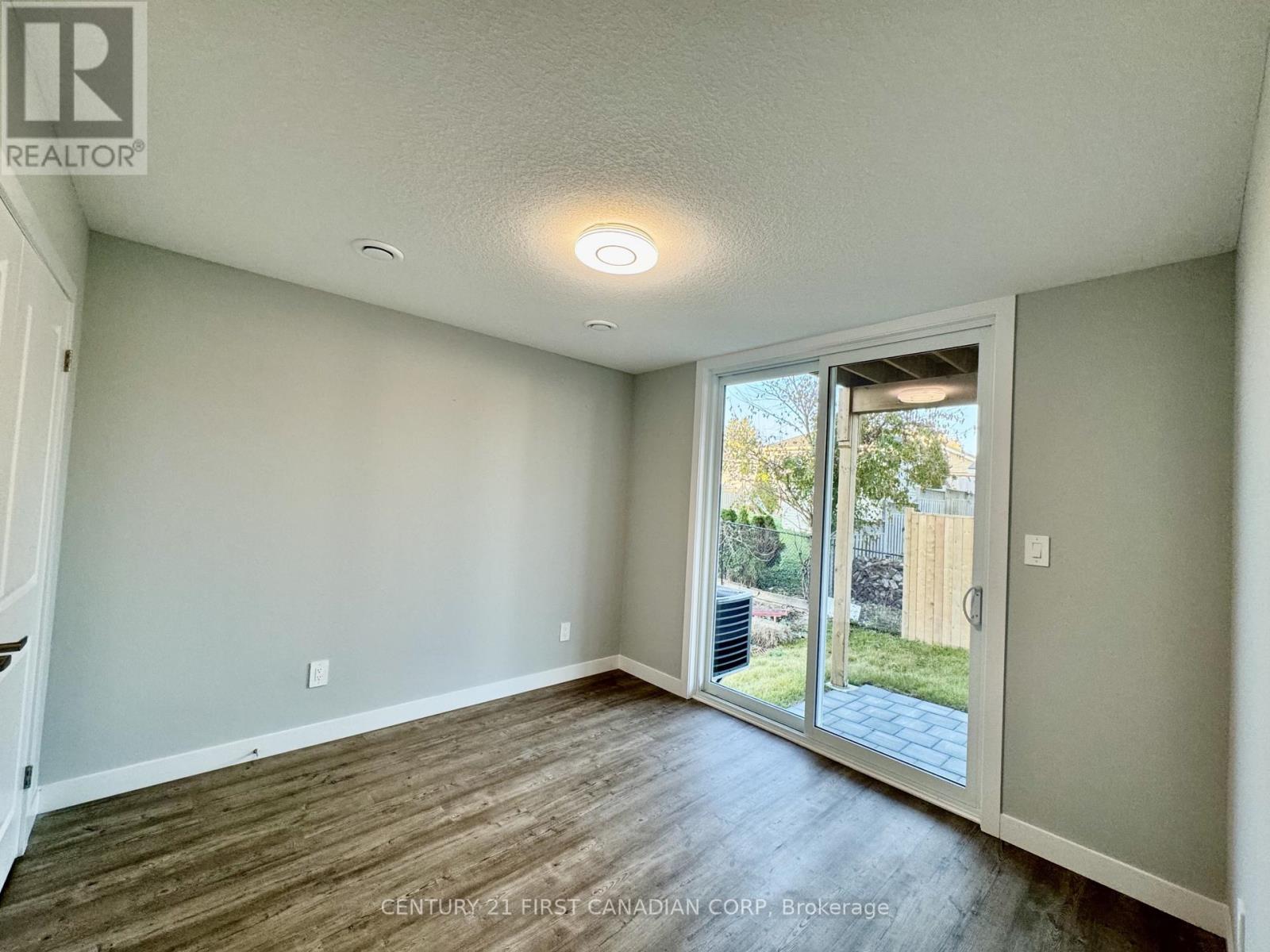 24 - 349 Southdale Road E, London South, Ontario  N6E 1A2 - Photo 8 - X13748874