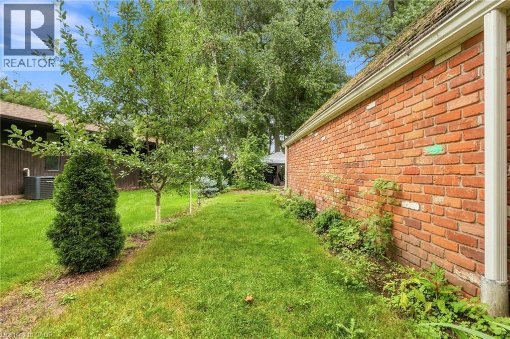 208 North Shore Boulevard W Unit# Lower, Burlington, Ontario  L7T 1A4 - Photo 23 - 40859969