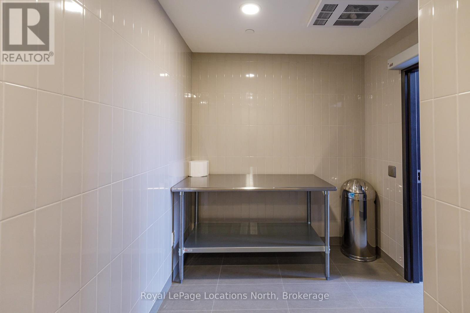 203 - 31 Huron Street, Collingwood, Ontario  L9Y 5T7 - Photo 33 - S13748016