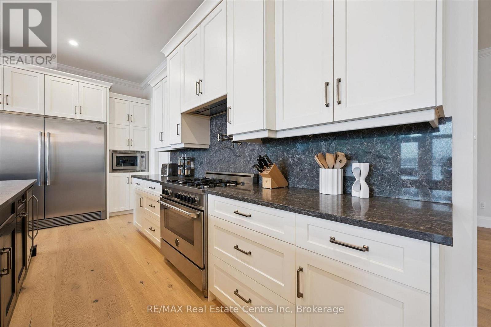 16 Clergy Lane, Puslinch, Ontario  N0B 2J0 - Photo 12 - X13743002